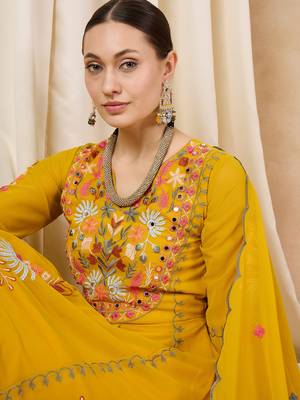 Rajgranth women's faux georgette fabric thread embroidery kurta with pants 4