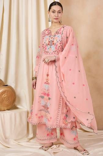 Rajgranth women's faux georgette fabric thread embroidery kurta with pants