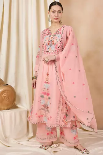 Rajgranth women's faux georgette fabric thread embroidery kurta with pants