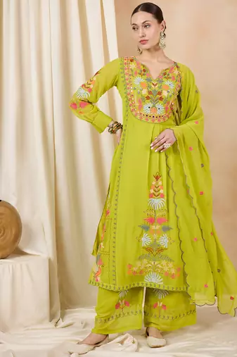 Rajgranth women's faux georgette fabric thread embroidery kurta with pants