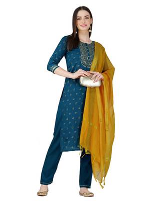 Morpich Embroidered Kurta Set With Dupatta 1