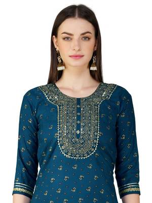Morpich Embroidered Kurta Set With Dupatta 3