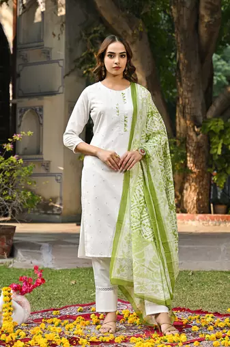 women green rayon blend solid embroidered straight kurta trouser with dupatta
