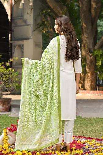 women green rayon blend solid embroidered straight kurta trouser with dupatta
