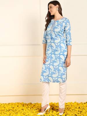 women blue cotton paisley printed straight kurta 3