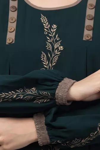 Women stylish Muslim traditional embroidered wear abaya