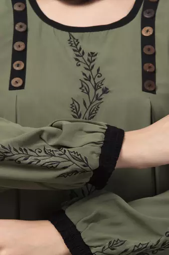 latest Stylish embroidered women abaya burkha