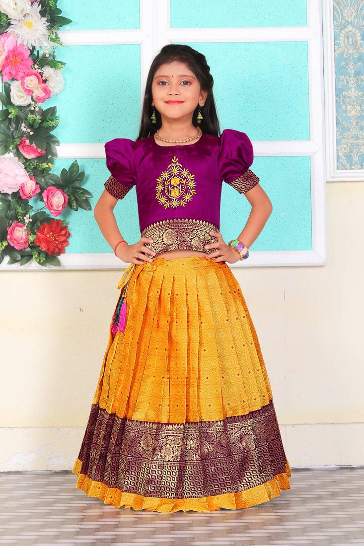 New south Indian traditional Pattu Pavadai Jacquard Lehenga choli for girls dress