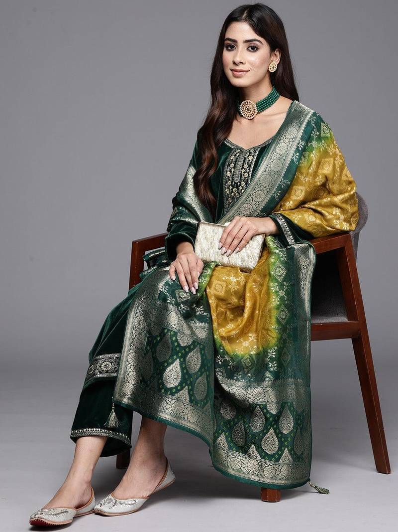 Green Velvet Salwar Suit with Embroidery Dupatta 3 pieces Kurta set for Women