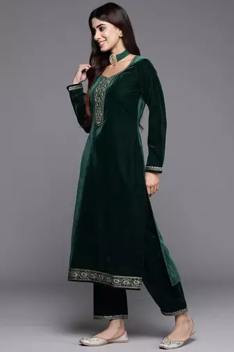 Trendmalls Green Velvet Salwar Suit with Embroidery Dupatta 3 pieces Kurta set for Women