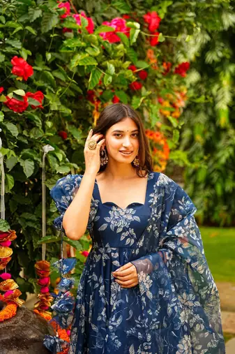 Blue colour smart and ethnic looking readymade salwar kameez for graceful festive looks