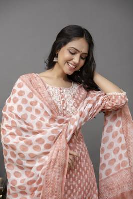 Peach colour cotton fabric casual suit with resham work 3