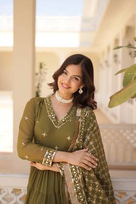 Smart and graceful mahendi colour designer parttern party gown with dupatta 3