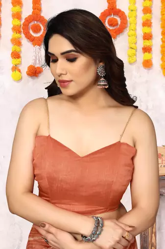 Coral Chiffon Chevron/Zig Zag Print/Tassels Saree With Unstitched Blouse Piece
