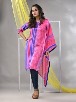 Pink printed satin asymmetrical straight kurta 2