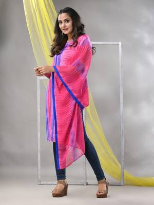 Pink printed satin asymmetrical straight kurta 3