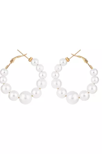 latest fashion stylish gold plated lightweight round pearl chunky earrings 