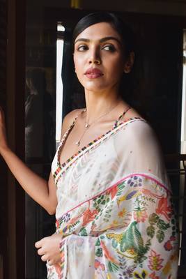 Multi Colour Printed Saree With Blouse  4