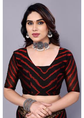 Red ,Black  Printed Chevron Chiffon Saree With Blouse Piece 3