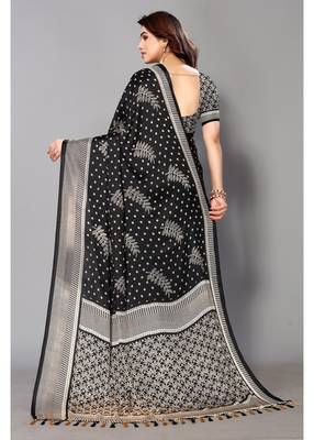 Black  Printed Moss Chiffon Saree With Blouse Piece 2