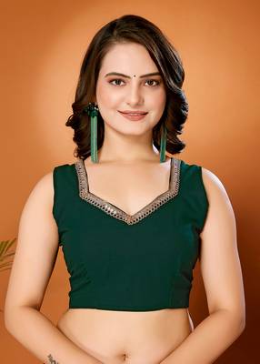 Fabmora Georgette Plain Bottle Green Saree 5