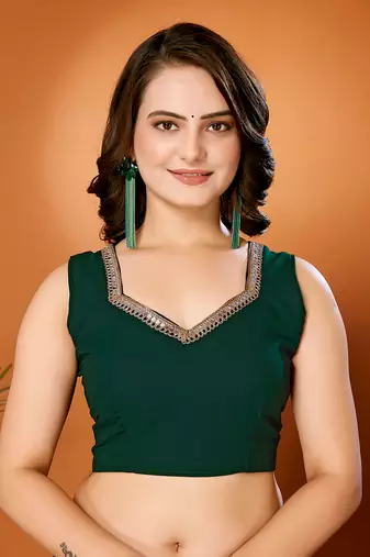 Fabmora Georgette Plain Bottle Green Saree