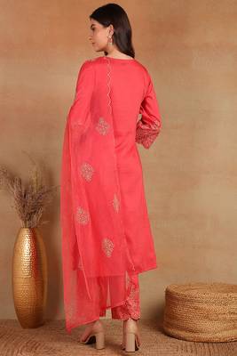 women silk blend embroidered ethnic kurta palazzo with dupatta 4