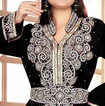 Black Georgette Zari Work Kaftan 2