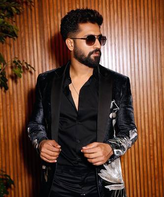 Black velvet embroidered tuxedo 3