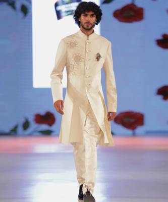 Ivory matka silk embroidered sherwani 3
