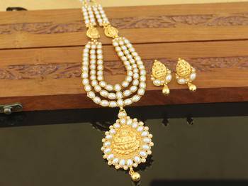 Designer gold plated pearl temple necklace set 3