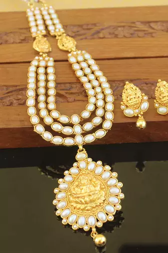 Designer gold plated pearl temple necklace set