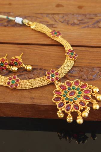 Designer gold plated kempu necklace set