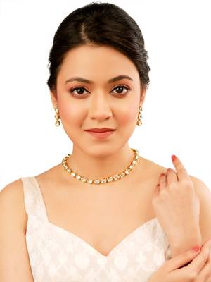Gold plated tear drop kundan necklace set 5