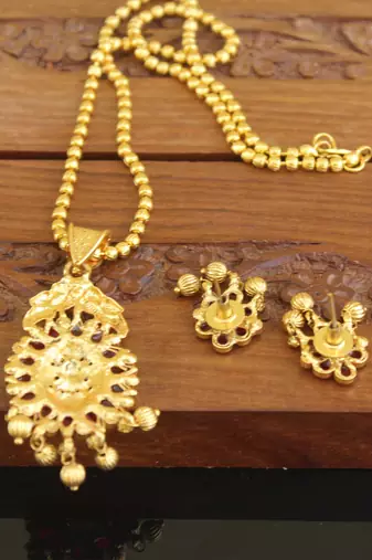 Designer gold plated temple necklace set