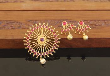 Designer gold plated kempu pendant set 1