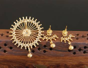 Designer gold plated pearl pendant set 2
