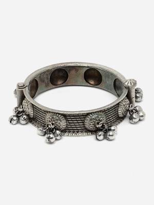 Sasha oxidised silver bracelet with ghungroo embellishment 3