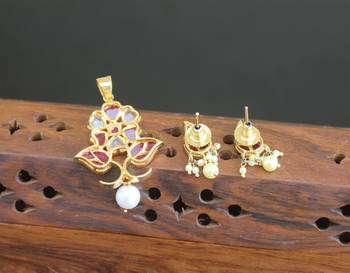 Designer gold plated real kempu pendant set 4