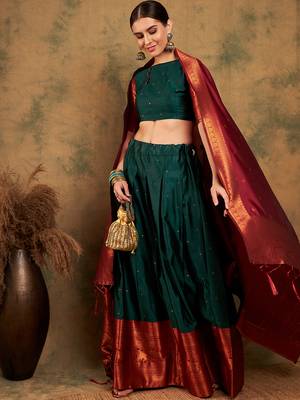 Green Weaving Banarasi Silk Lehenga With Blouse  1