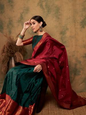 Green Weaving Banarasi Silk Lehenga With Blouse  2