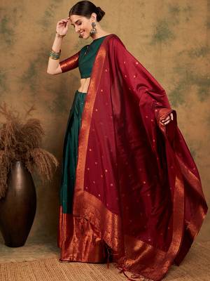 Green Weaving Banarasi Silk Lehenga With Blouse  4
