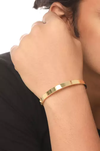 Men's set of 2 gold & silver metal brass-plated interlock kada bracelet