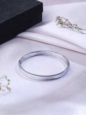 Men's set of 2 gold & silver metal brass-plated interlock kada bracelet 4