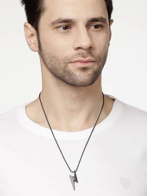 Men set of 2 black & silver flash pendent with chain 3