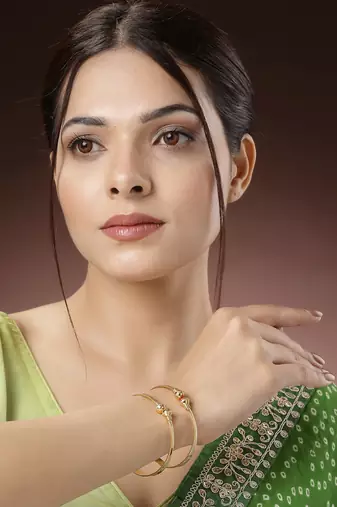 Women set of 2 gold-plated handcrafted adjustable bangles
