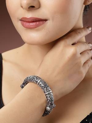 Women silver-toned german silver oxidised kada bangle 1