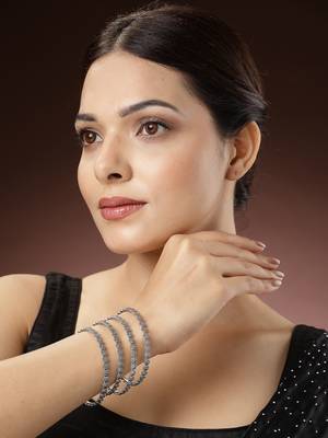 Women set of 4 silver-toned german silver oxidised bangles 1