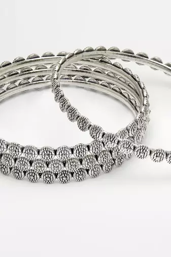 Women set of 4 silver-toned german silver oxidised bangles