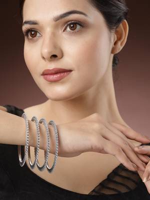 Women set of 4 silver-toned german silver oxidised bangles 2